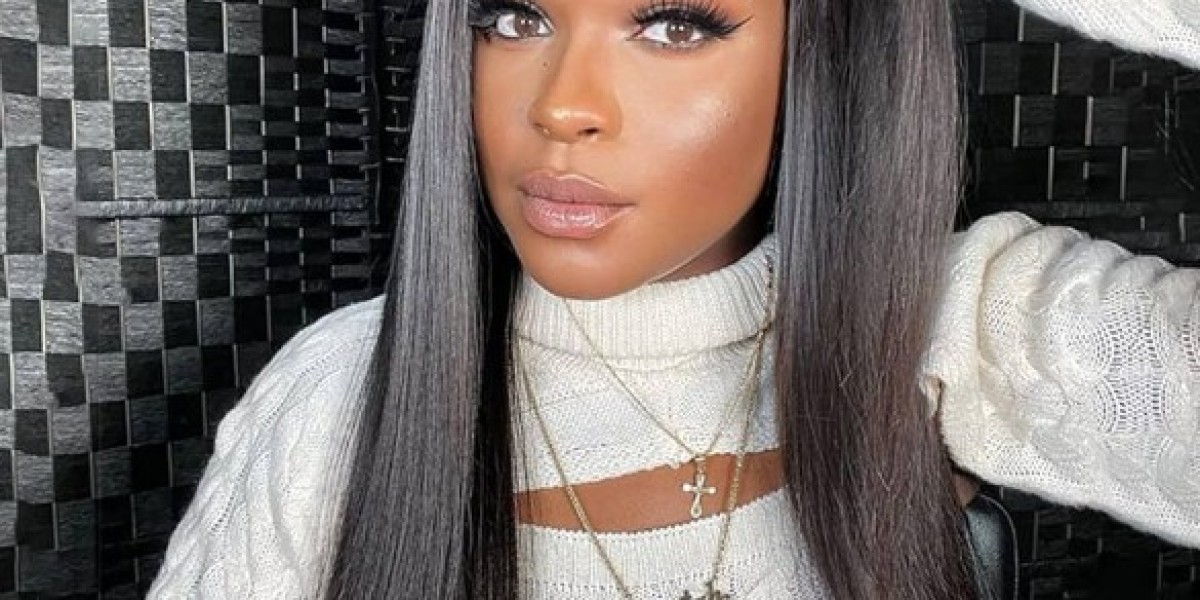 The Best Makeup Looks for Black Hair According to Industry Experts