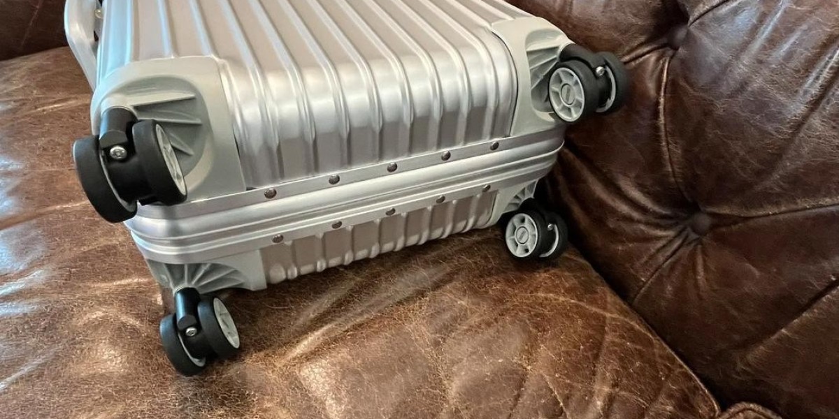 Rimowa：旅行中的優雅伴侶